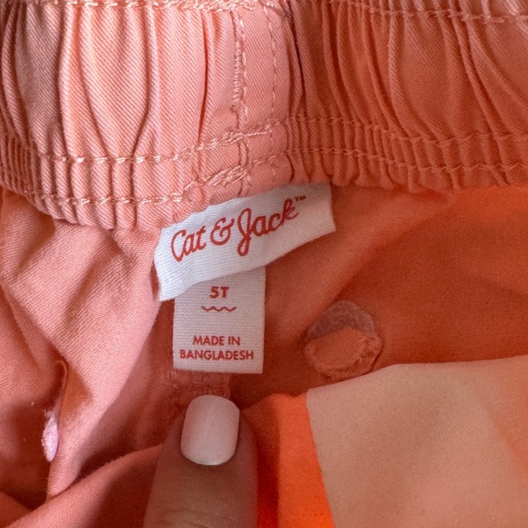 5/$15 Closet Sale! Cat & Jack peach colored shorts, size 5T - Picture 3 of 3
